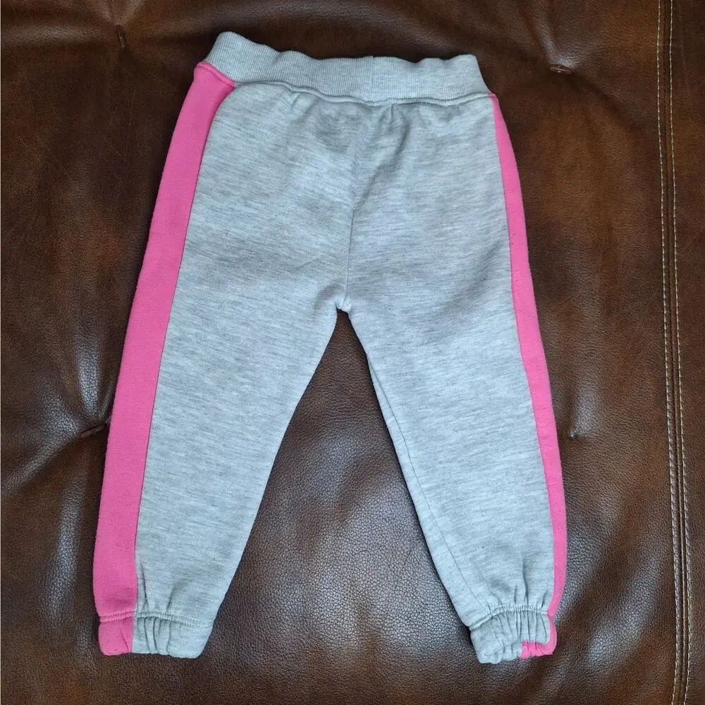 Reebok Toddler Girls 2 Piece Fleece Sweatshirt Jogger Set Gray Pink EUC - 24M